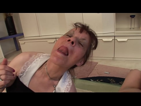 ❤️ Divām vecmāmiņām un vectētiņam ir sekss trijatā Porno pie porno lv.pornpk.ru ❤