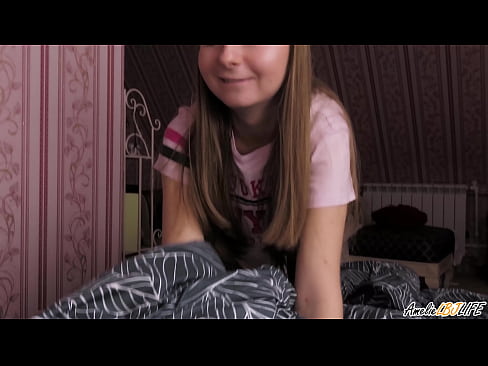 ❤️ Blondīne dziļi sūc savu BFF un saņem spermu mutē Porno pie porno lv.pornpk.ru ❤